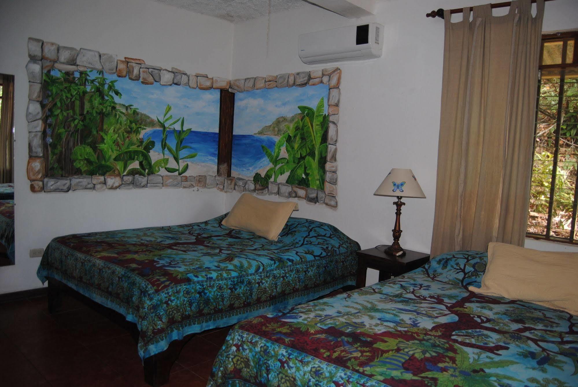 Jungle Beach Hotel Manuel Antonio Exteriör bild